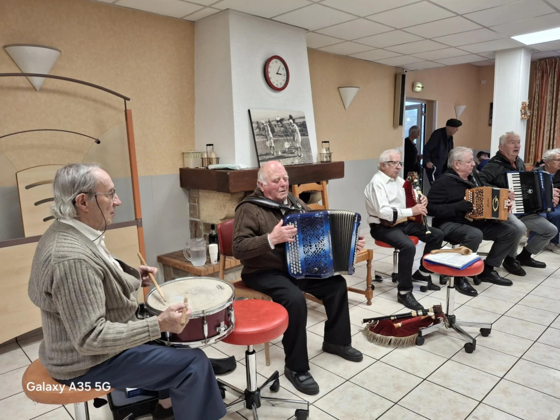 25f08e1b d91d 412c 8f58 3fa5654b1d3f